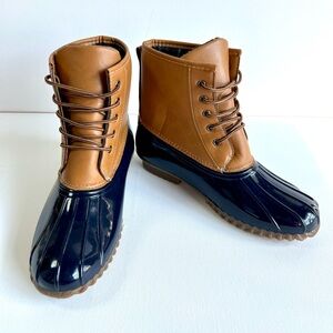 Charles Albert Women’s “Duckie” Duck Rain Boots • Size 9M • Vegan Leather Upper